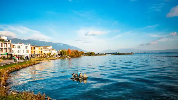 Autumn Morning at S Bay, Panxi, Dali: A Tranquil Bay on Erhai Lake